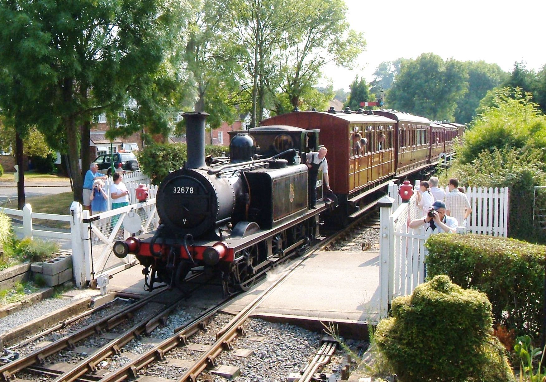 places to visit in kent by train